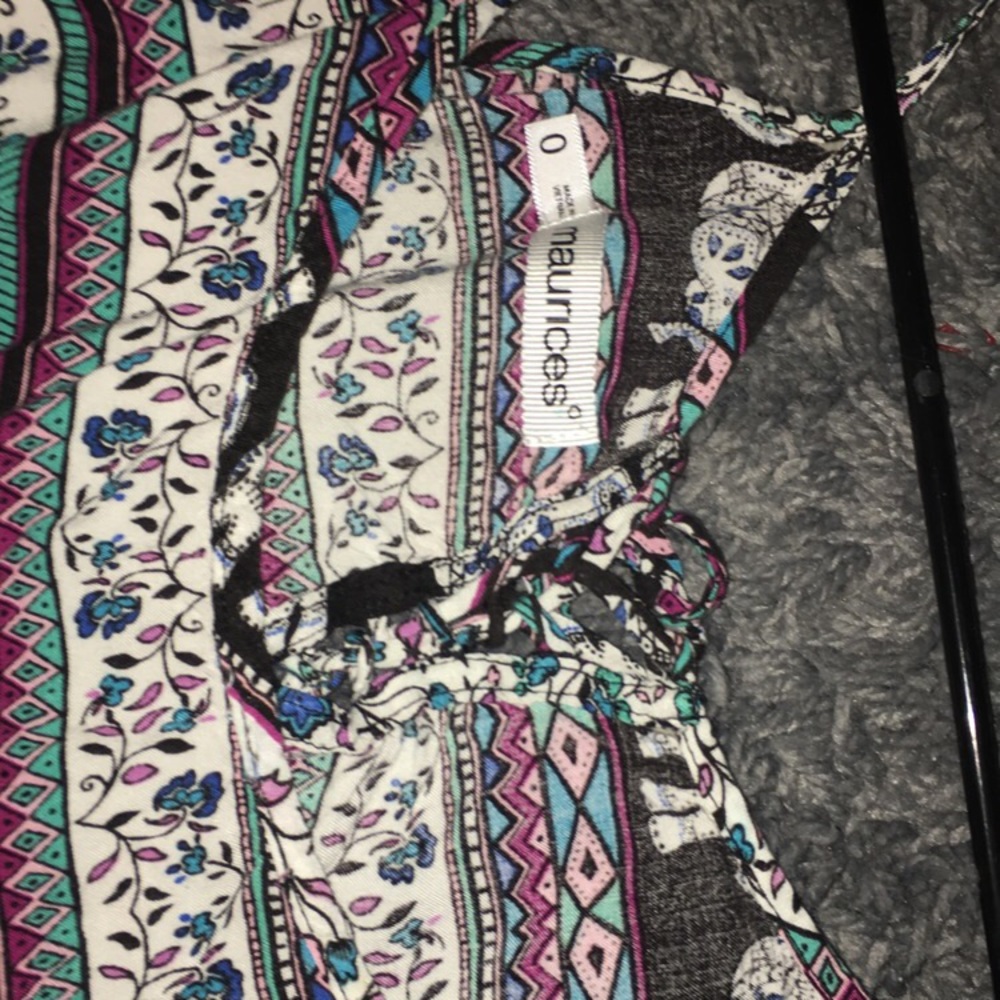 Super cute , size 0 women’s dress.